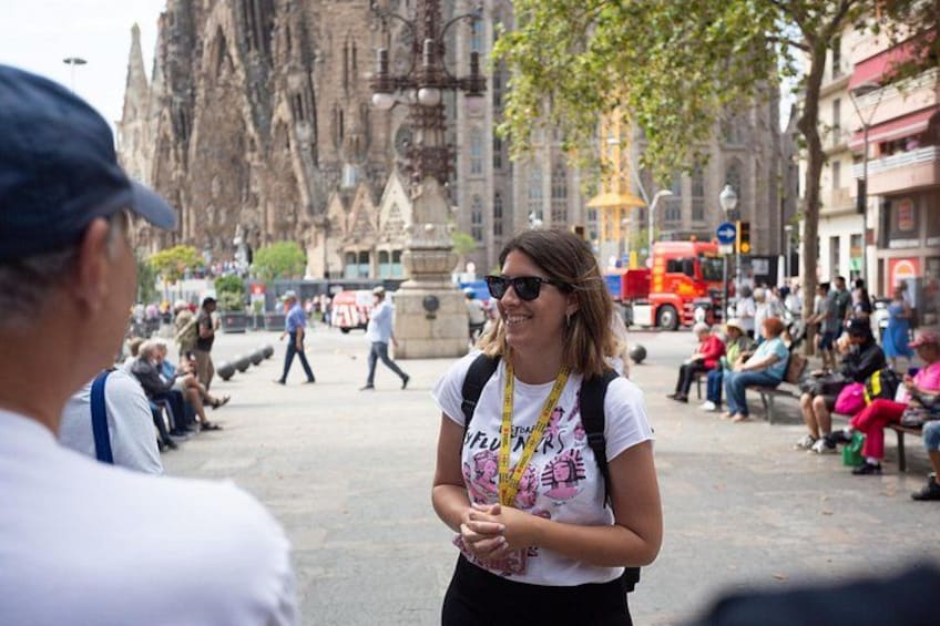 Sagrada Familia Guided Tour with Skip the Line Ticket 3