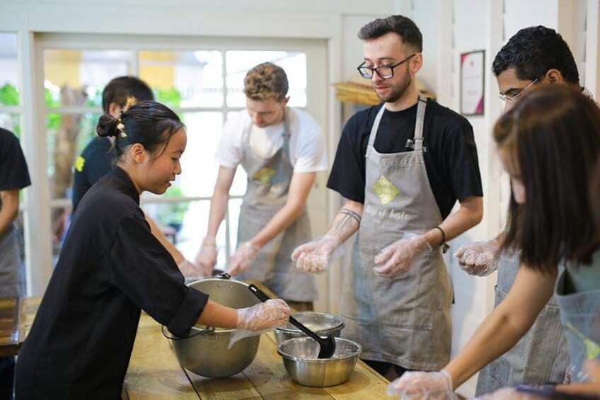 Hands-on Thai Cooking Class & Market Tour in Sukhumvit 4