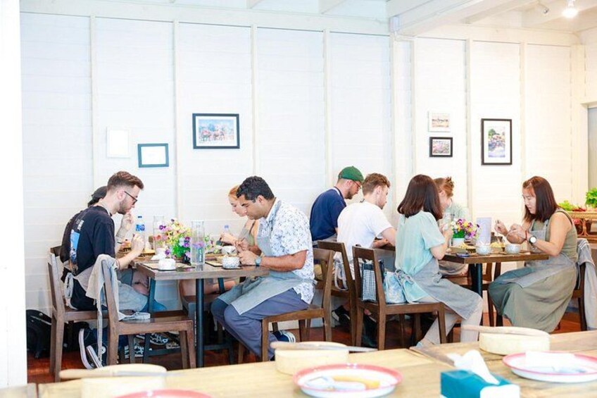 Hands-on Thai Cooking Class & Market Tour in Sukhumvit 2