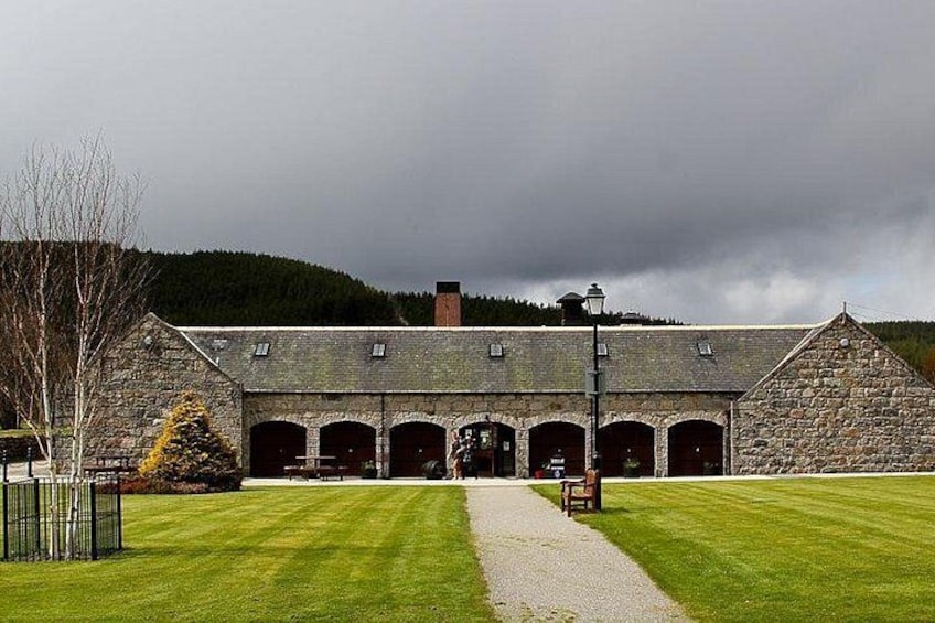 Meet Johnnie Walker - Private Whisky Tour - From Edinburgh 4
