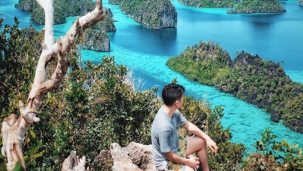 4 Days Misool Raja Ampat Island Hopping Tour & Snorkeling 4