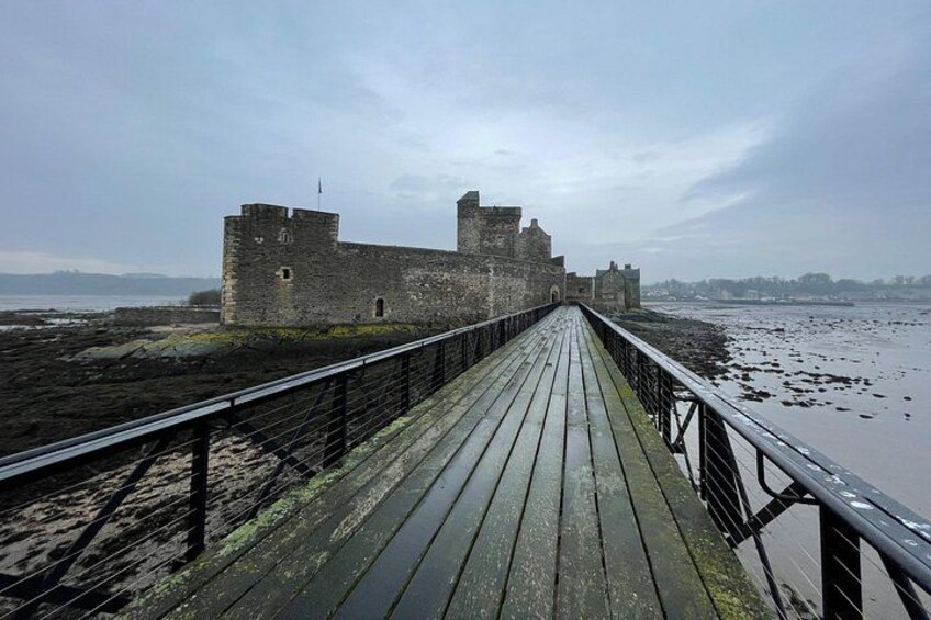 Blackness Castle, Fort William in Outlander 3
