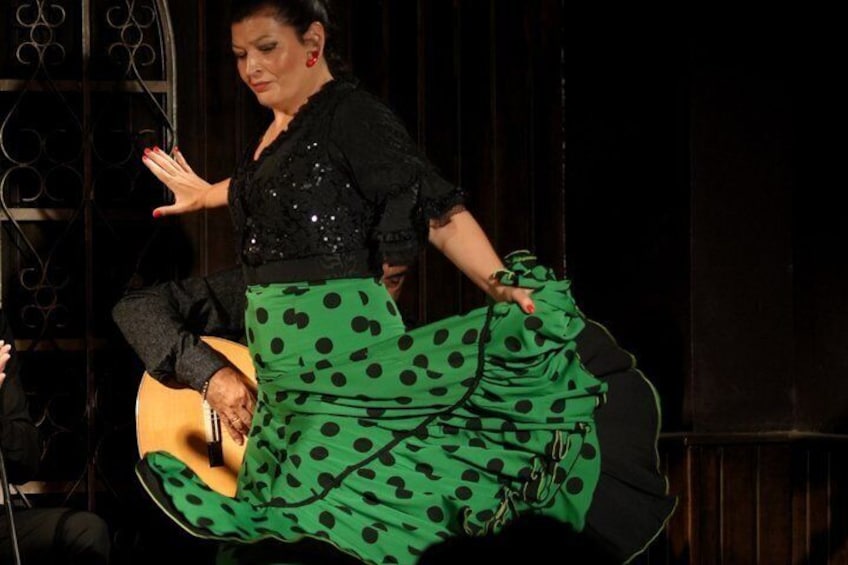 Madrid: Local Flamenco Show at El Cortijo 2