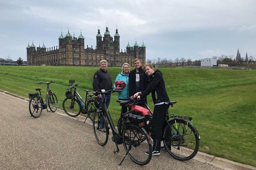 Edinburgh City Bike Tour - Choice of E-Bike or Manual 4