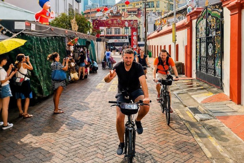 Singapore Highlights Small Group Bike Tour on Full-Sized Bicycles 5