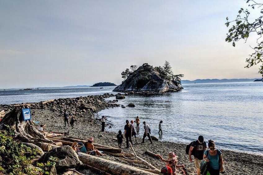 Vancouver Winter Fun at Peak to Peak Gandola in Whistler & Squamish Tour Private