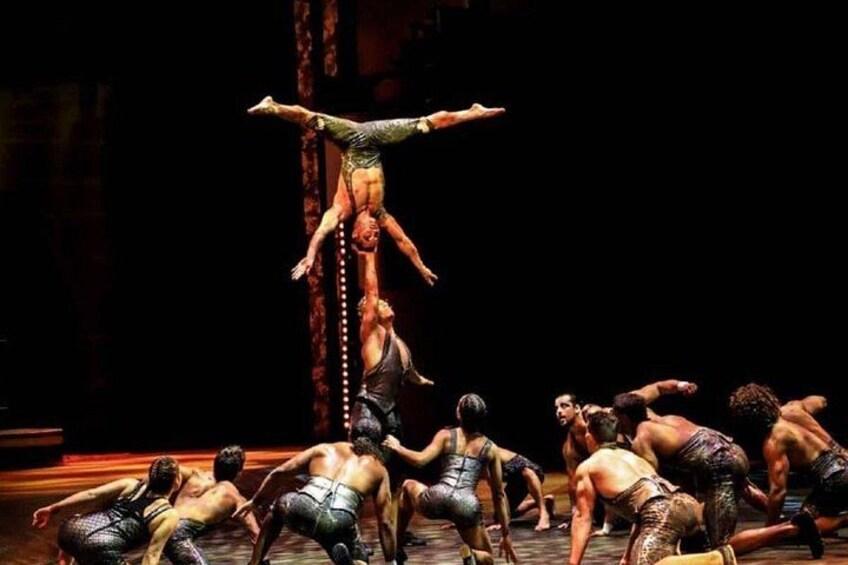 La Perle by Dragone Dubai Gold Ticket With Dinner With Transfer 2