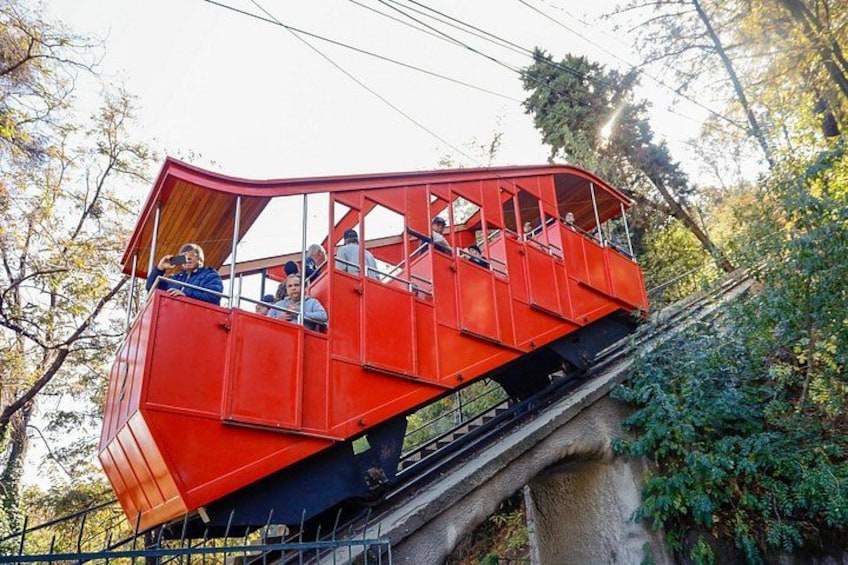 Cable Car, Funicular and Sightseeing Bus in Santiago one day 2