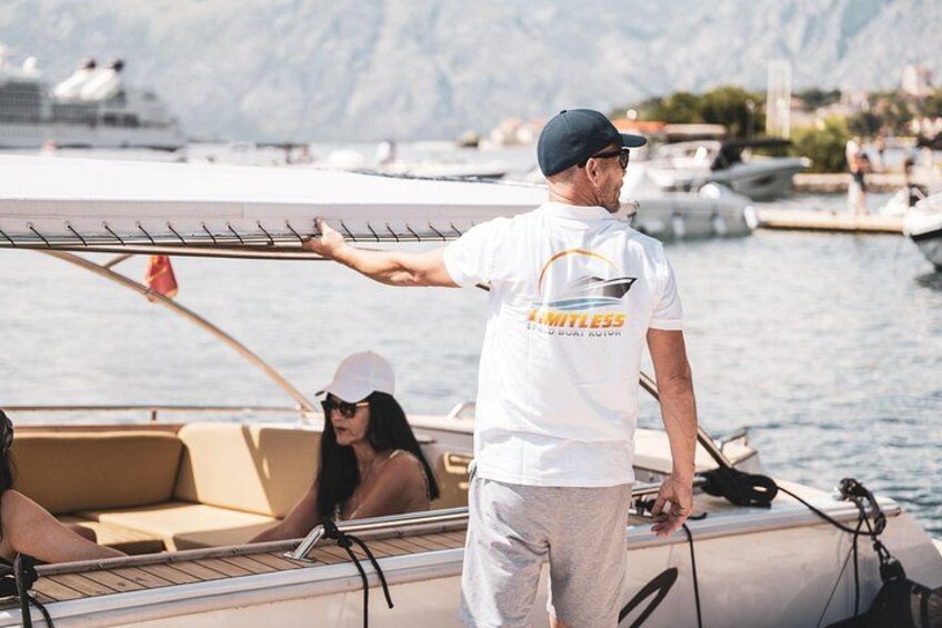Premium boating experience 3