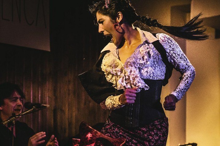 Madrid: Local Flamenco Show with Tapas 3