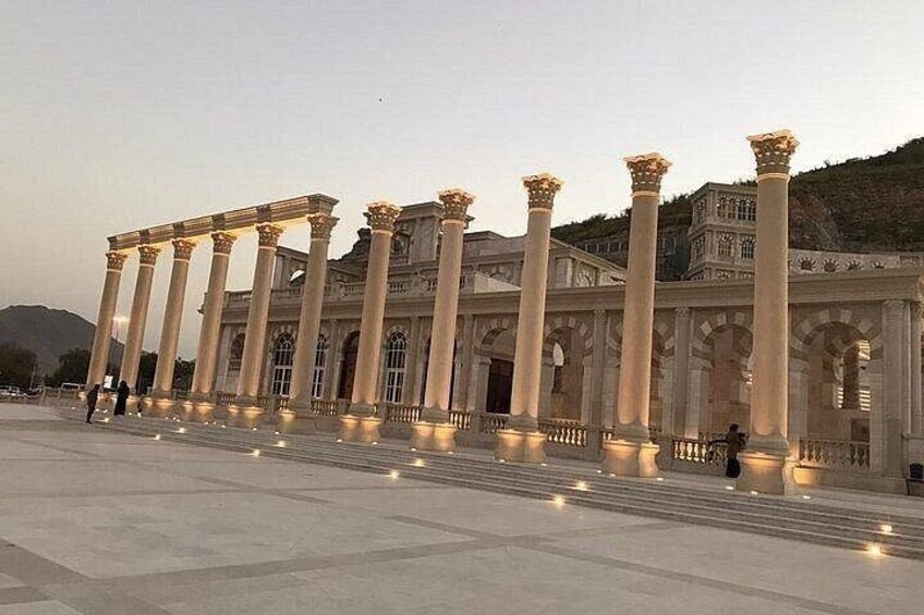 Five Emirates Full Day Tour from Dubai with Hotel Transfers 4