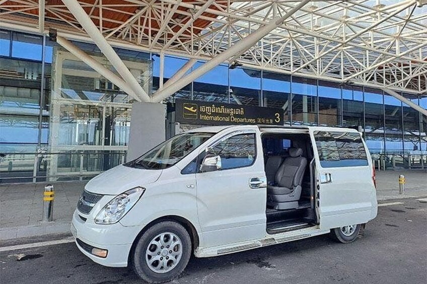 Private Taxi to Phnom Penh 2