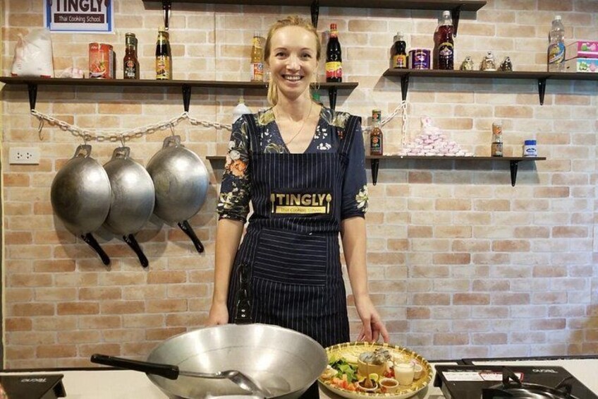 Afternoon class at Tingly Thai cooking school 4