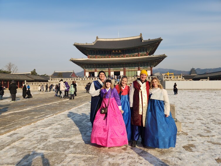 Full Day-Essential Seoul & Gourmet Tour(Inc. Lunch and Dinner) 1