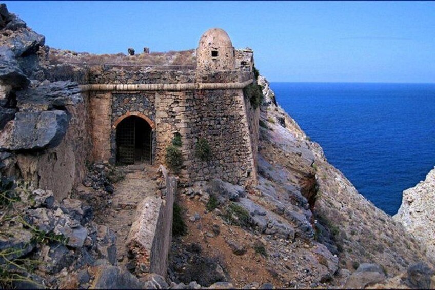 Gramvousa Island and Balos Bay Full-Day Tour from Chania 3