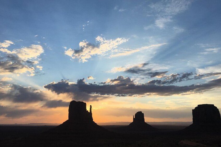 Sunrise Tour of Monument Valley 4