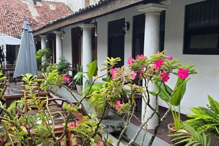 Galle Fort Walking Tour with a Resident 2