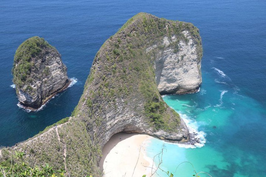 Kelingking Beach, nusa penida islands 4