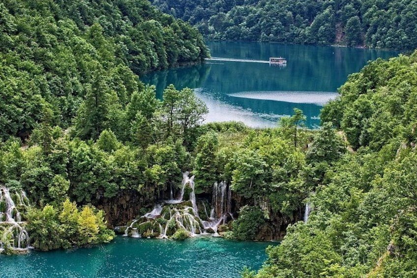 Explore Plitvice Lakes from Zadar with Jadera Booking Travel Agency 1
