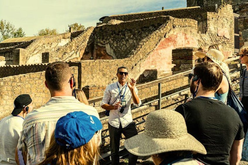 Pompeii Tour & Lunch with Wine Tasting Experience 5