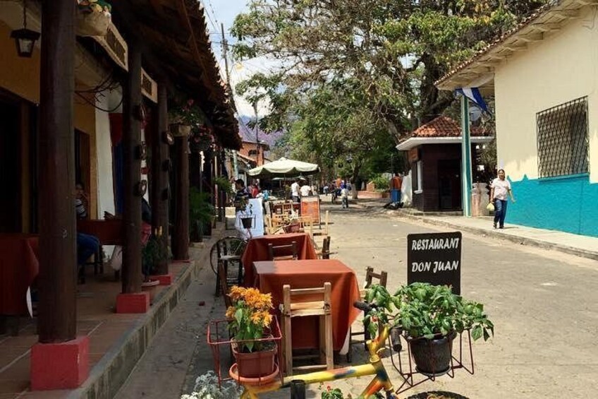 Half-Day Tour to Valle de Angeles from Tegucigalpa, Honduras 1