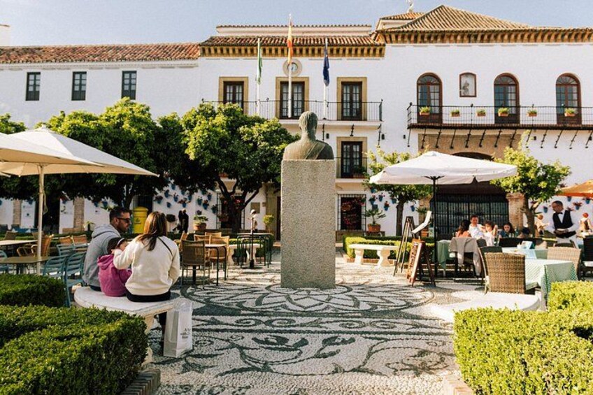 Orange Tree Square 5