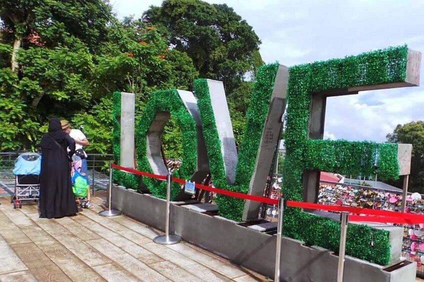 Penang City & Temple Tour With Penang Hill(Fast Lane) 3