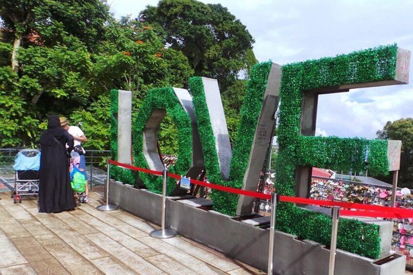 Penang City & Temple Tour With Penang Hill(Fast Lane) 5