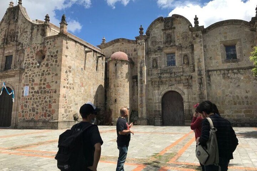 Walking Tour of Analco: History and street Food in Guadalajara 1