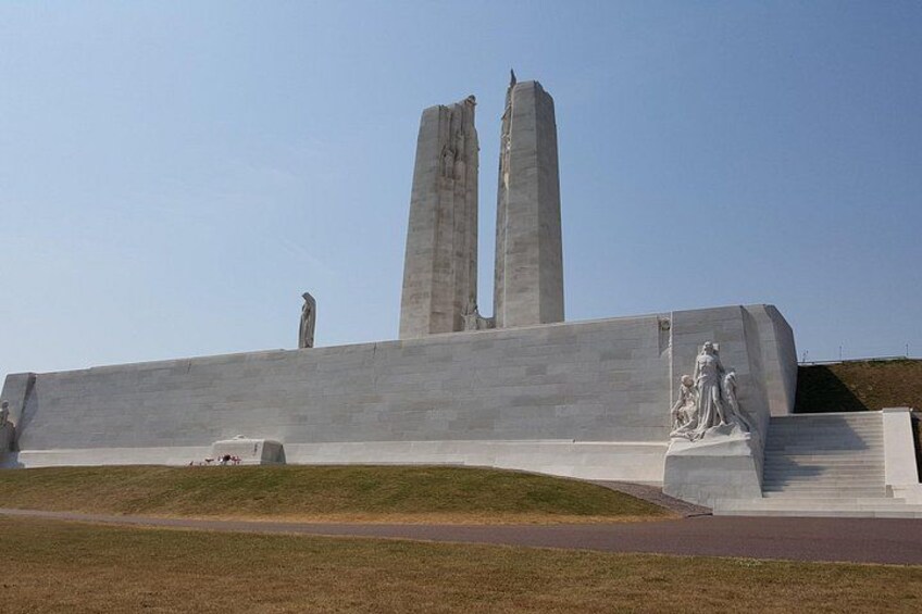 Private Canadian WW1 Vimy & Somme Battlefield Tour from Arras or Lille 2