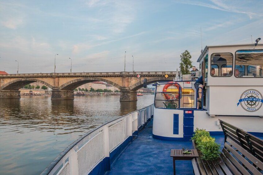 Prague Panoramic Vltava River sightseeing Cruise 2
