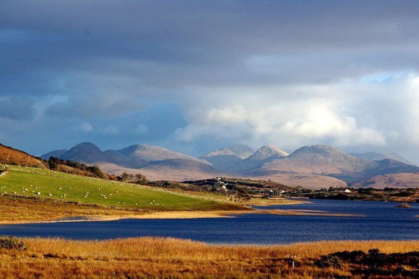 Connemara mountains and lakes 2