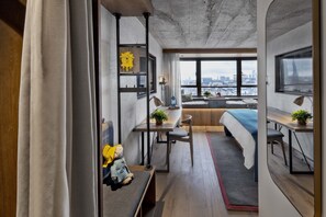 Ropa de cama hipoalergénica y minibar 