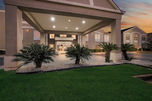 Red Roof Inn & Suites Albany, GA