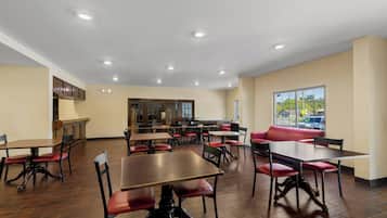 包含每日欧式早餐