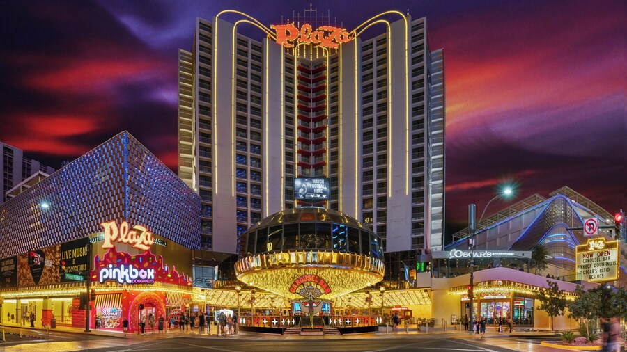 Plaza Hotel & Casino