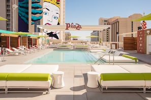 Outdoor pool, a heated pool, pool cabanas (surcharge), pool umbrellas - Plaza Hotel & Casino (Las Vegas)