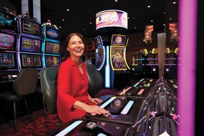 Casino - Oneida Casino Hotel (Green Bay)