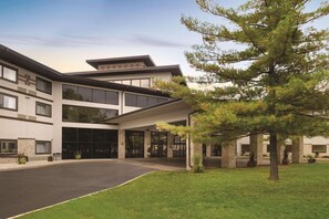 المنشأة من الخارج