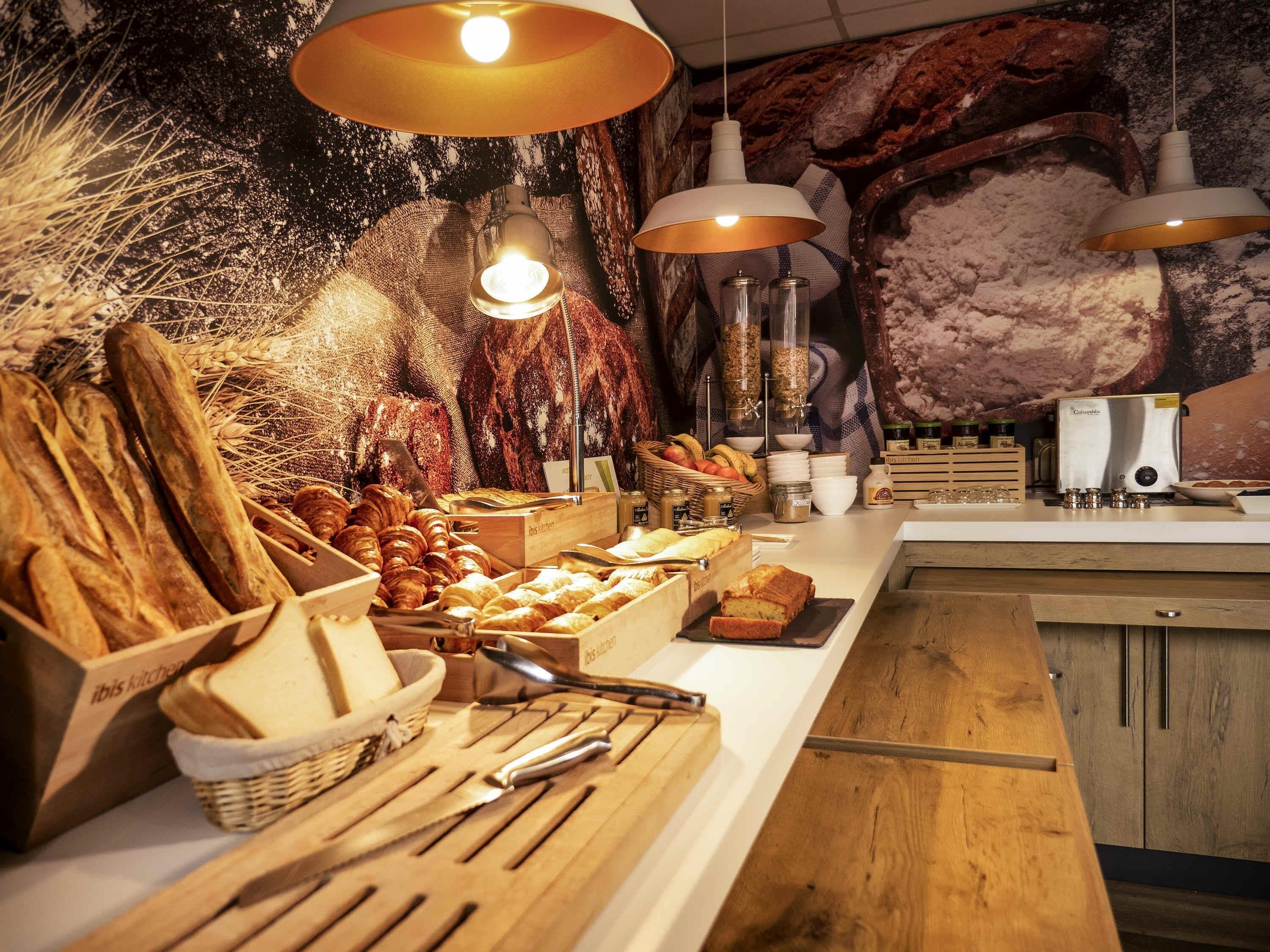 Daily buffet breakfast (EUR 12.90 per person)