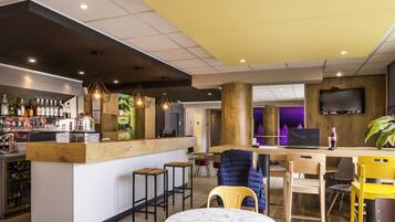 Bar (in der Unterkunft)