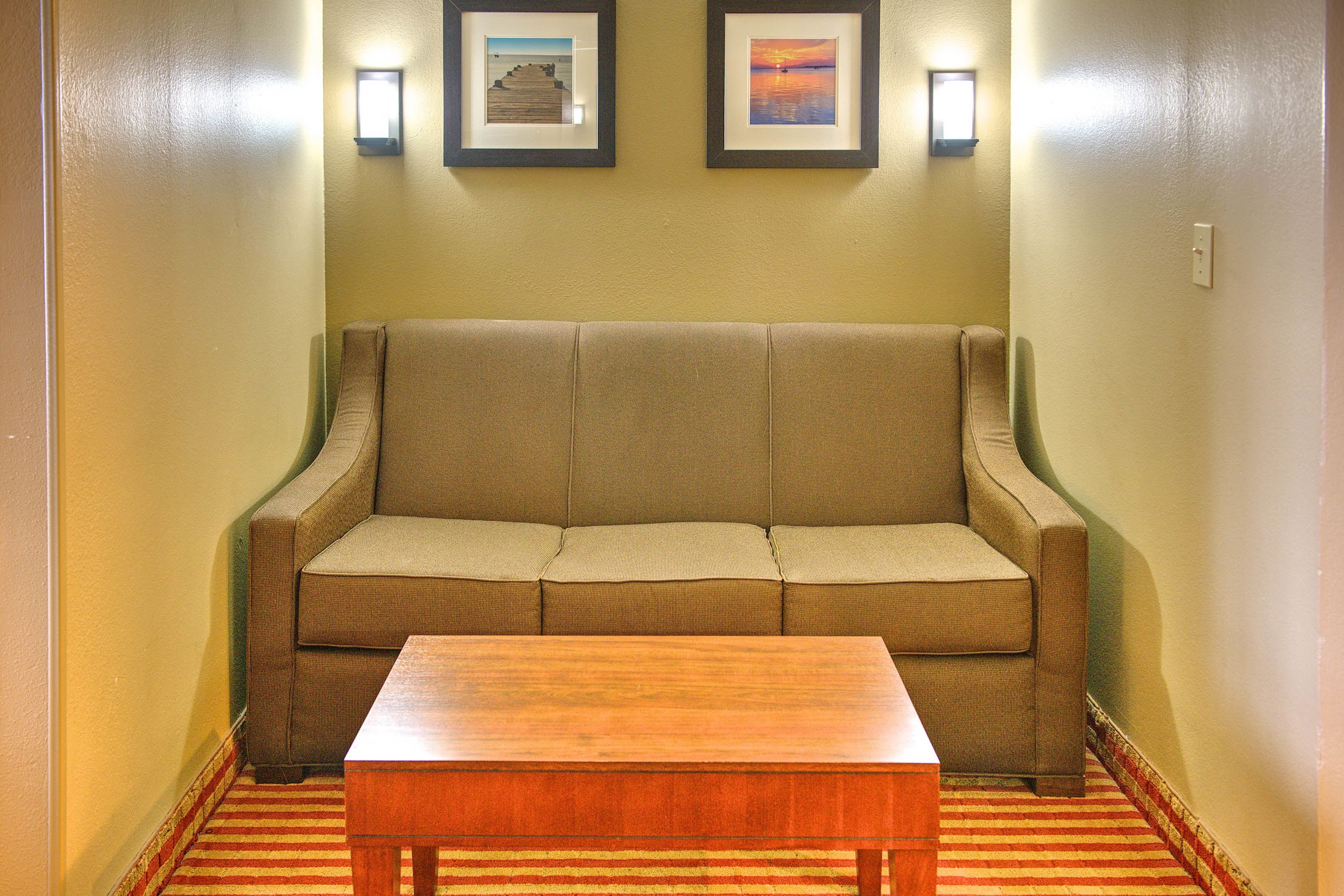 standard room, 1 king bed with sofa bed, non smoking | living area | 40-inch flat-screen tv with digital channels, tv