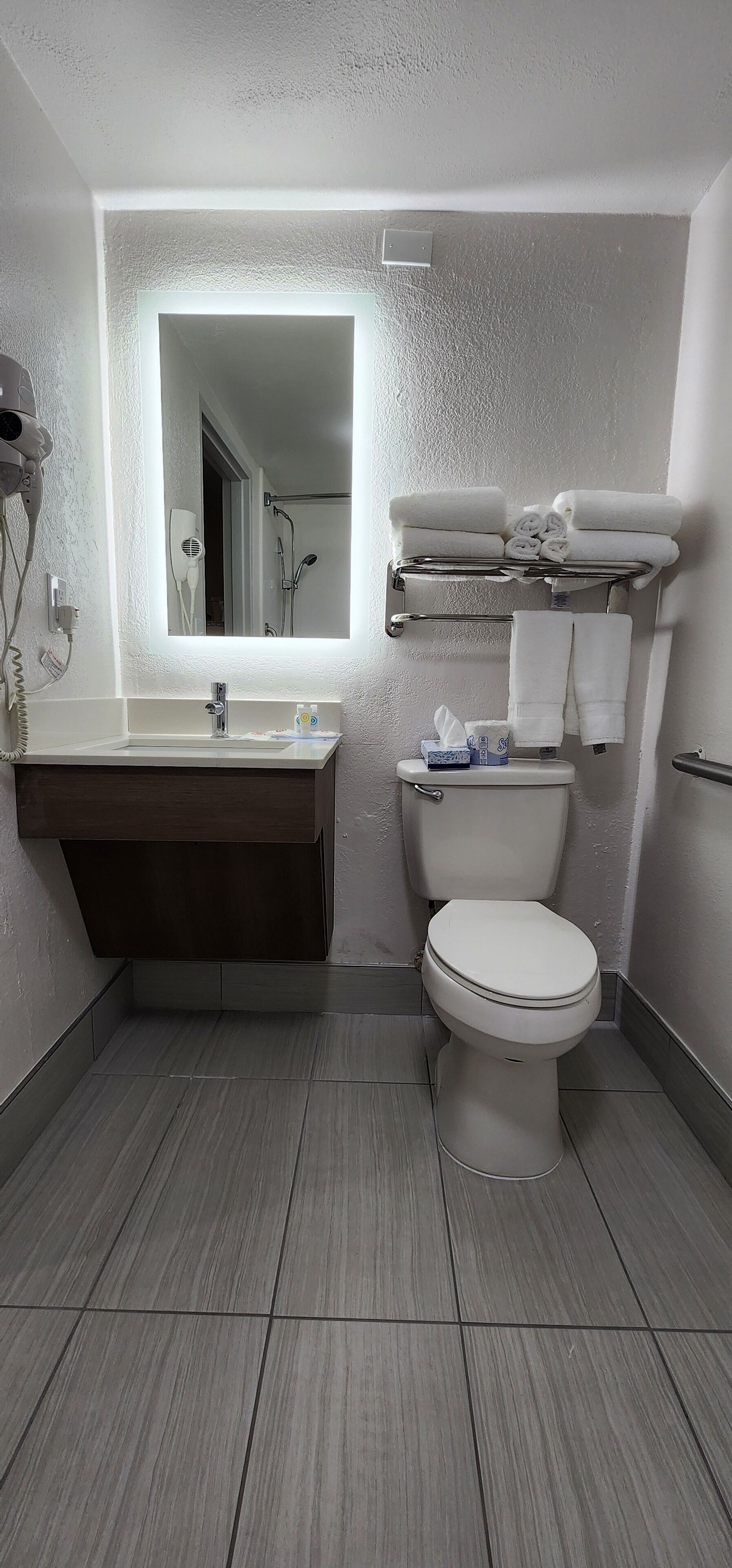 Photo - Comfort Inn Pensacola  University Area