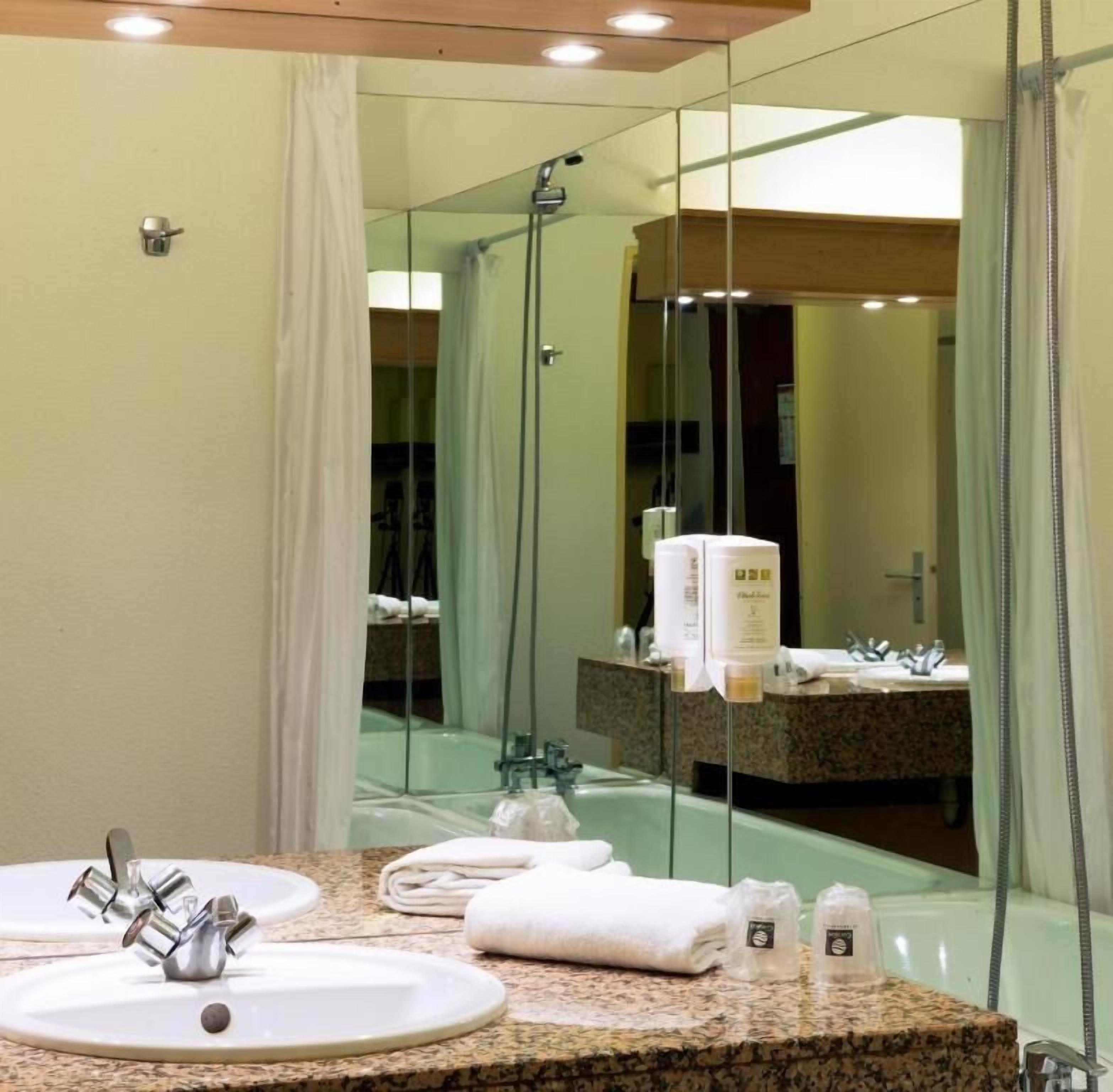 Studio, 2 enkeltsenger, ikke-røyk | Sengetøy av topp kvalitet, skrivebord, blendingsgardiner og lydisolert