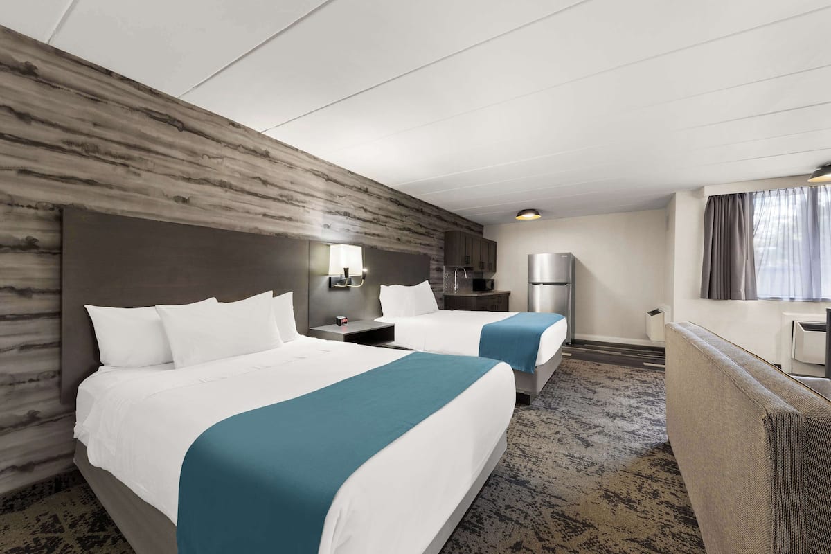 Suite, 2 Queen Beds, Non Smoking, Kitchenette (Walk-in Shower;Larger Room)