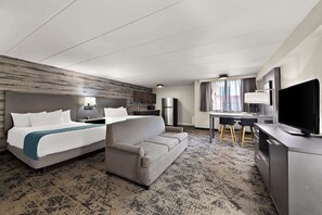 Suite, 2 Queen Beds, Non Smoking, Kitchenette (Walk-in Shower;Larger Room) - Best Western Parkway Hotel Toronto North (Richmond Hill)