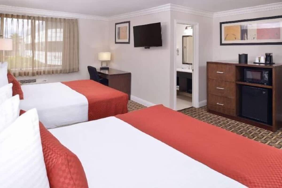 Egyptian cotton sheets, pillowtop beds, in-room safe, desk