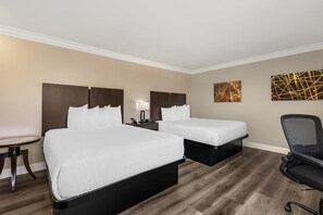 Standard Room, 2 Queen Beds, Refrigerator & Microwave, Corner - Best Western Plus LA Mid Town Hotel (Los Angeles)