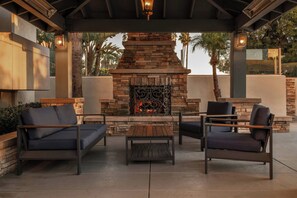 Outdoor pool, open 8:00 AM to 10:00 PM, pool umbrellas, sun loungers