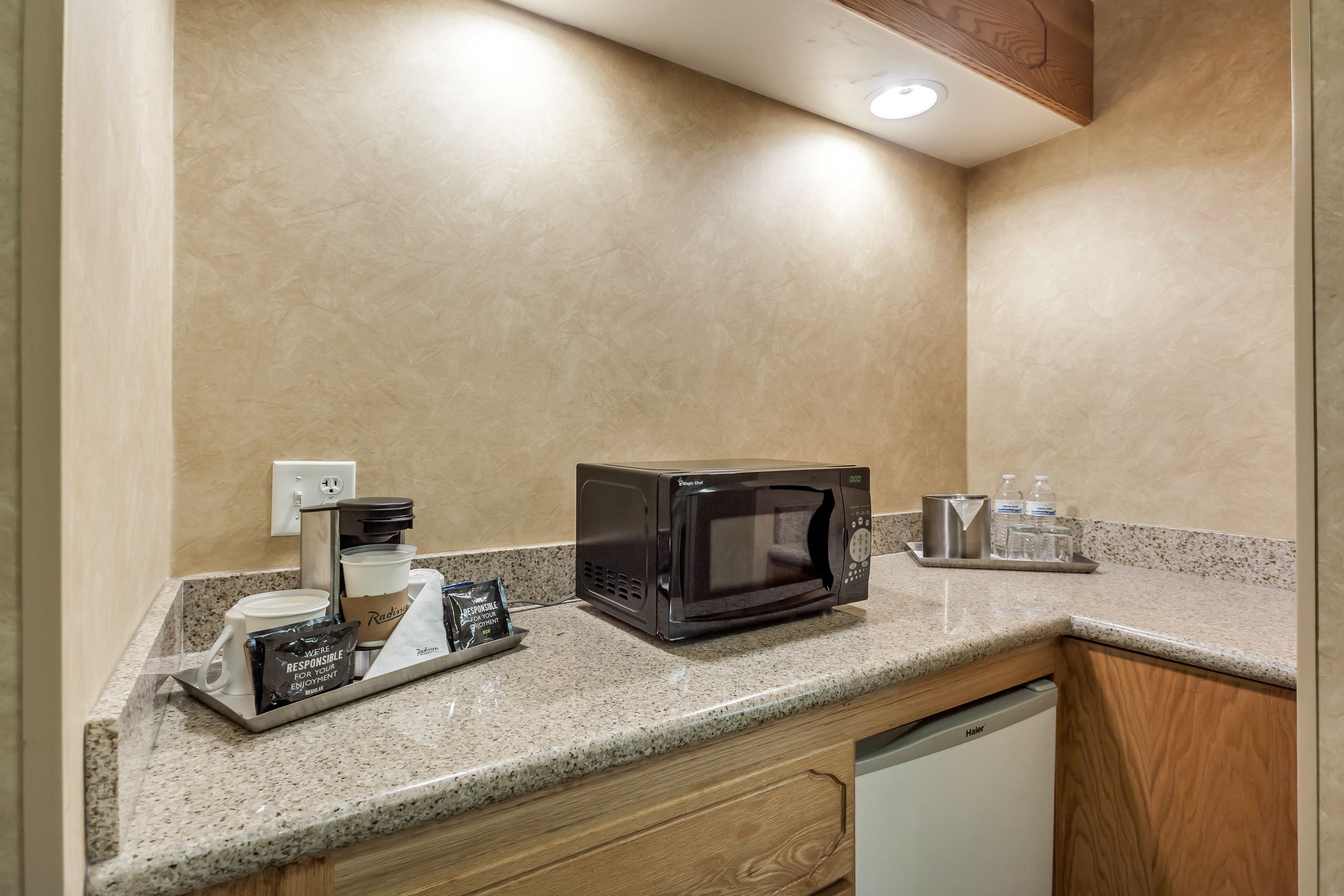 fridge, microwave, coffee/tea maker